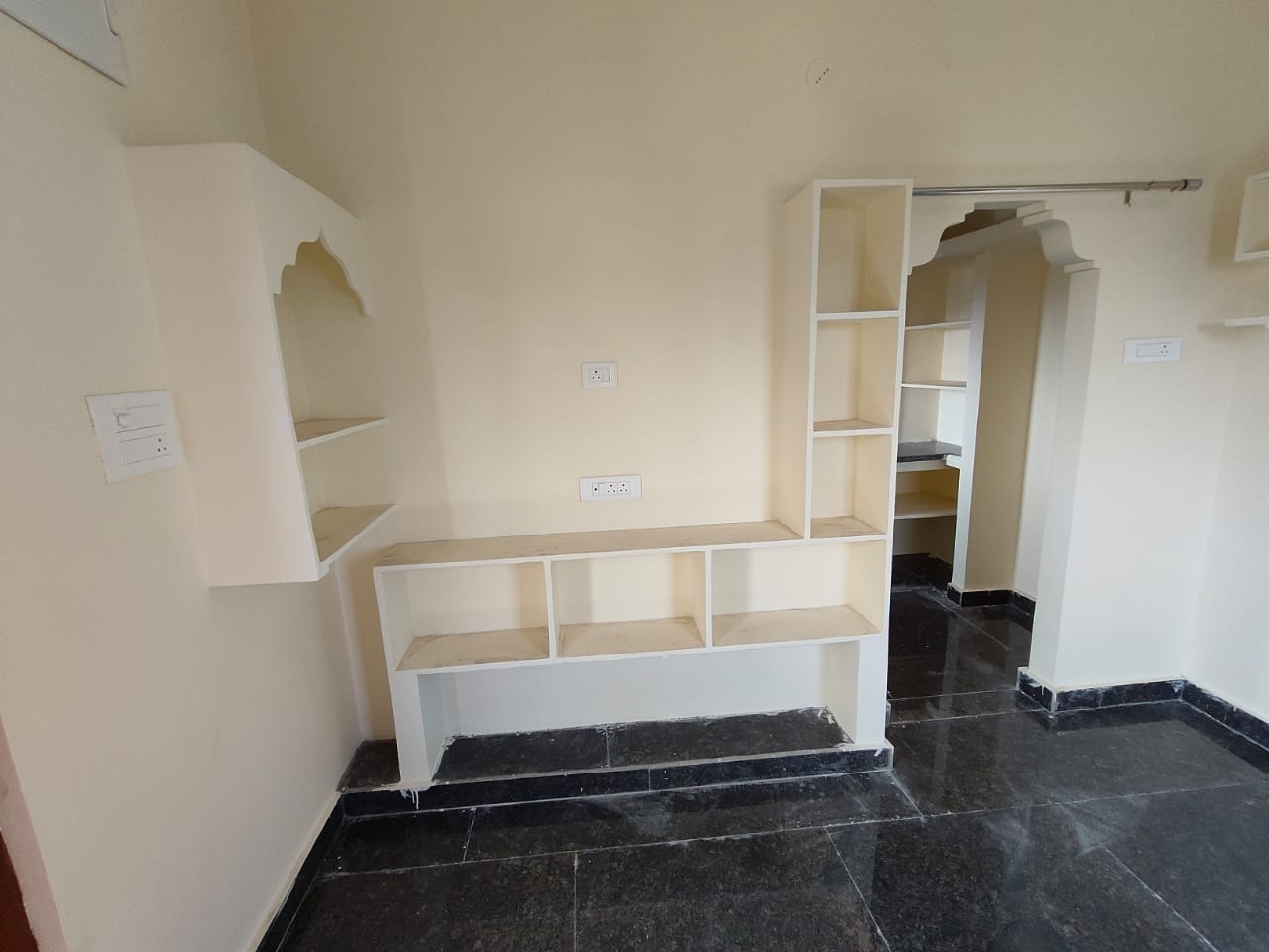 east facing 1 bhk with proper sunlight and ventilation and gated parking